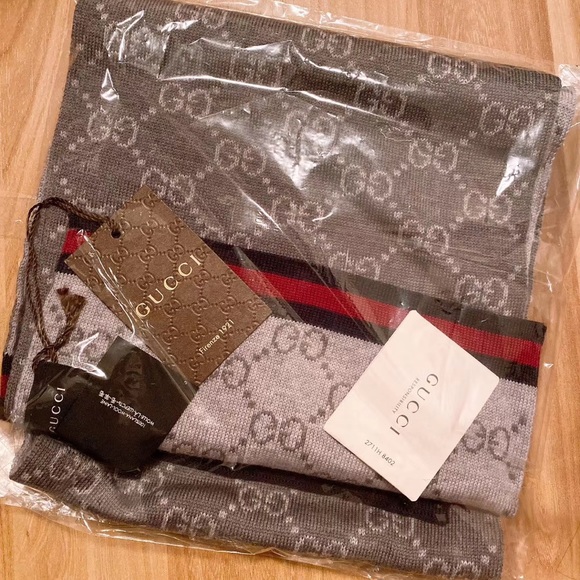 Gucci Double side 100% Wool Scarf - Picture 1 of 2